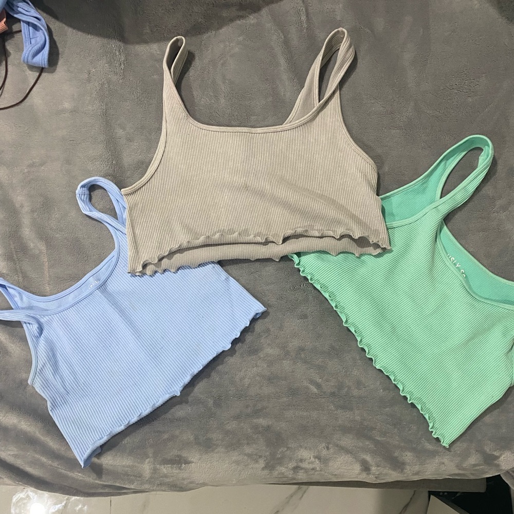 AÈROPOSTALE 3 CROP TOPS